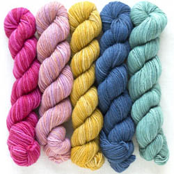 Manos del Uruguay Fino Minis Strickset für Schal & Loop handgefärbt Josephine