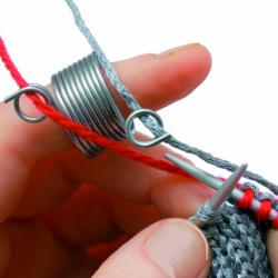 Addi 280-7 addiStrike knitting thimble 