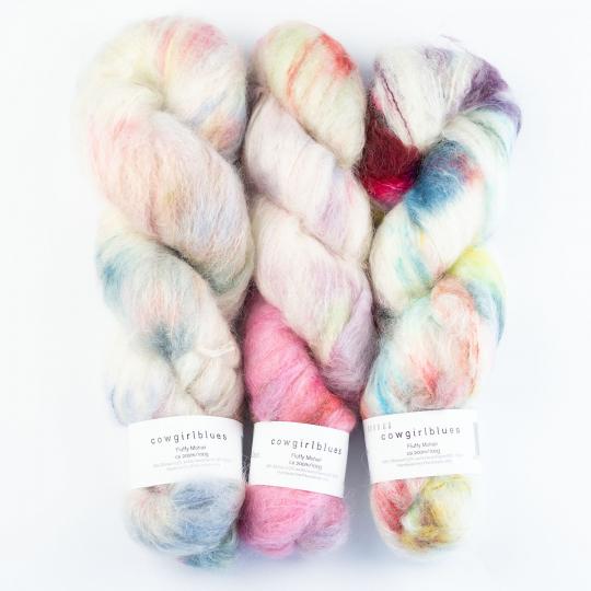 Cowgirl Blues Fluffy Mohair Gradient 100g Teint à la main Happy Days