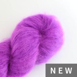 Cowgirl Blues Fluffy Mohair Unie Teint à la main African Violet