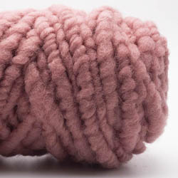 Kremke Soul Wool RUGby Teppichwolle gefärbt Altrosa