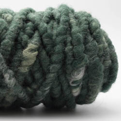 Kremke Soul Wool RUGby Teppichwolle gefärbt Tannengrün meliert