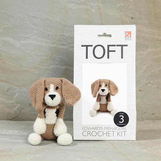 TOFT Lola der Beagle Häkelset Lola Beagle