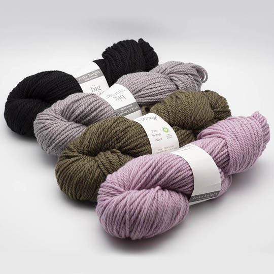 Erika Knight Set di maglia Coperta Grande Vintage Drizzling Olive Rose