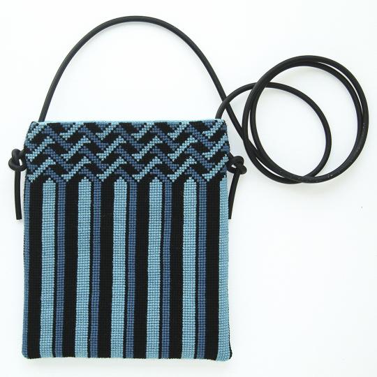 Fru Zippe Umhängetasche Knochen TÜRKIS 71-0116 bones turquoise