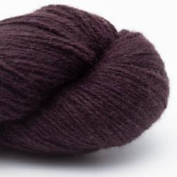 Nomadnoos High Mountain Yak 2-ply light fingering, filé à la main winter garden test (dark bordeaux)