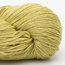 Nomadnoos Peace and Love Silk 3-ply handgesponnen green to cast on