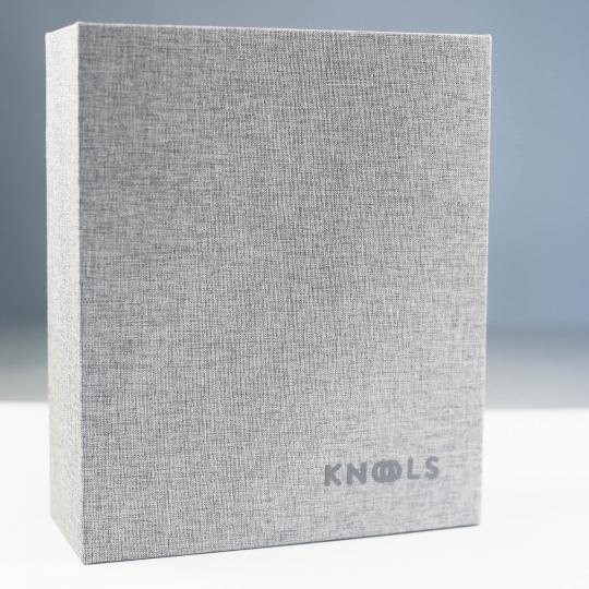 Knools Needle Garage with Zipper Bags Grau
