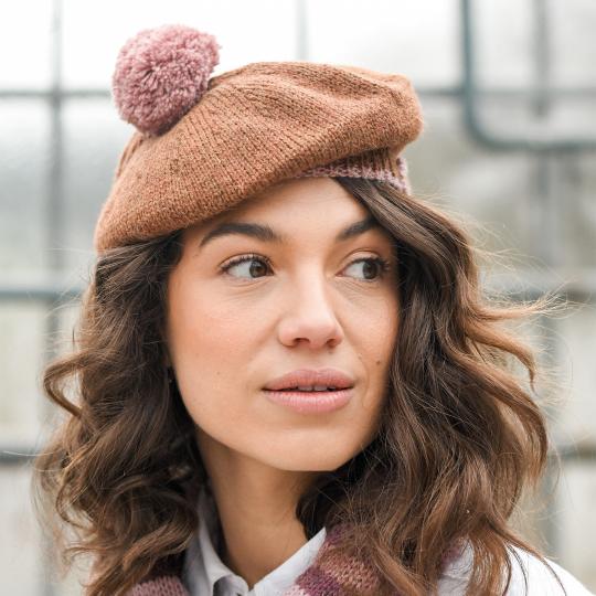 BC Garn Pattern Bente Beret englisch