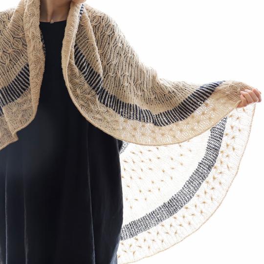 Nomadnoos Pattern Samon shawl deutsch