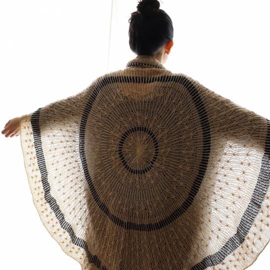 Nomadnoos Pattern Samon shawl deutsch
