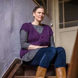 Erika Knight Anleitung Ringmer Pullunder 