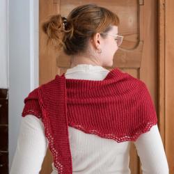 BC Garn Anleitung „Kerchief Shawl“ mit BC Garn Silkbloom