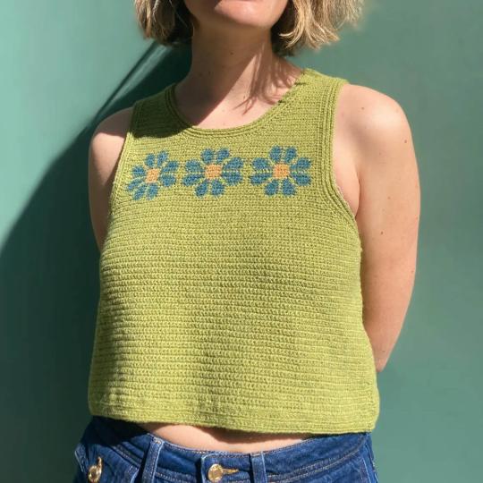 BC Garn Pattern Three-Times-A-Flower-Top englisch
