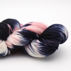 Manos del Uruguay Alegria Hand dyed Cabaret