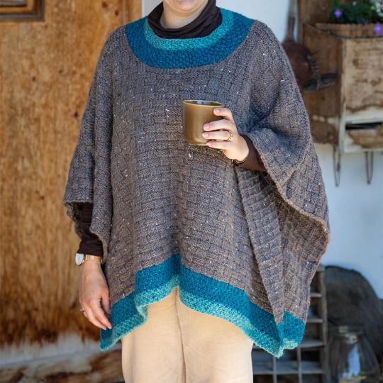 BC Garn Garnset LandIdee Poncho Grau-Blau