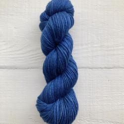 Manos del Uruguay Silk Blend uni handgefärbt Sailor Manos del Uruguay Silk Blend uni handgefärbt Sailor