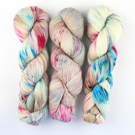 Cowgirl Blues Merino TWIST Yarn Farbverlauf handgefärbt Stop! In the Name of Love