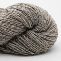Ylva pflanzengefärbt 100g