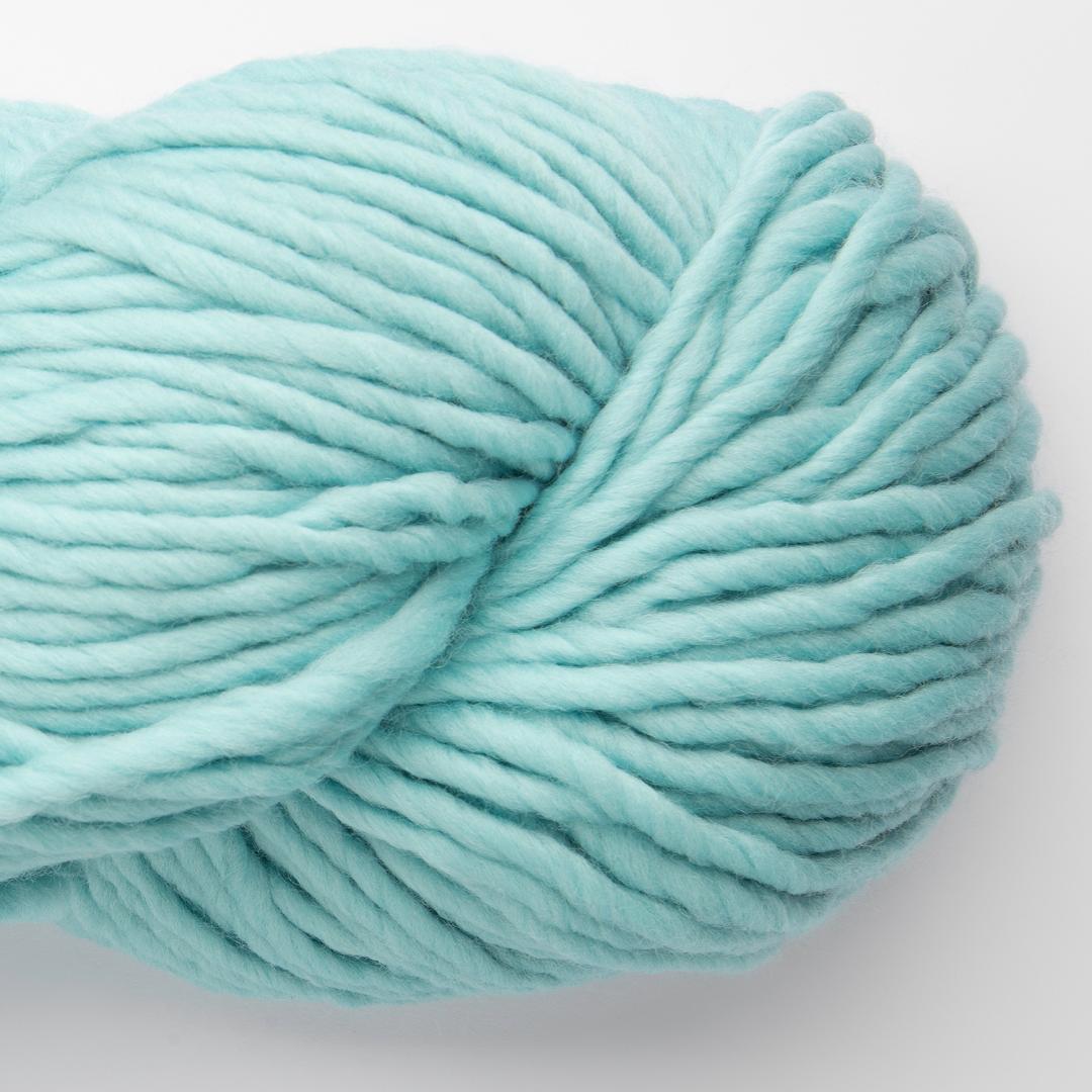 Yana FINE Highland Wool 200g Sale Farben