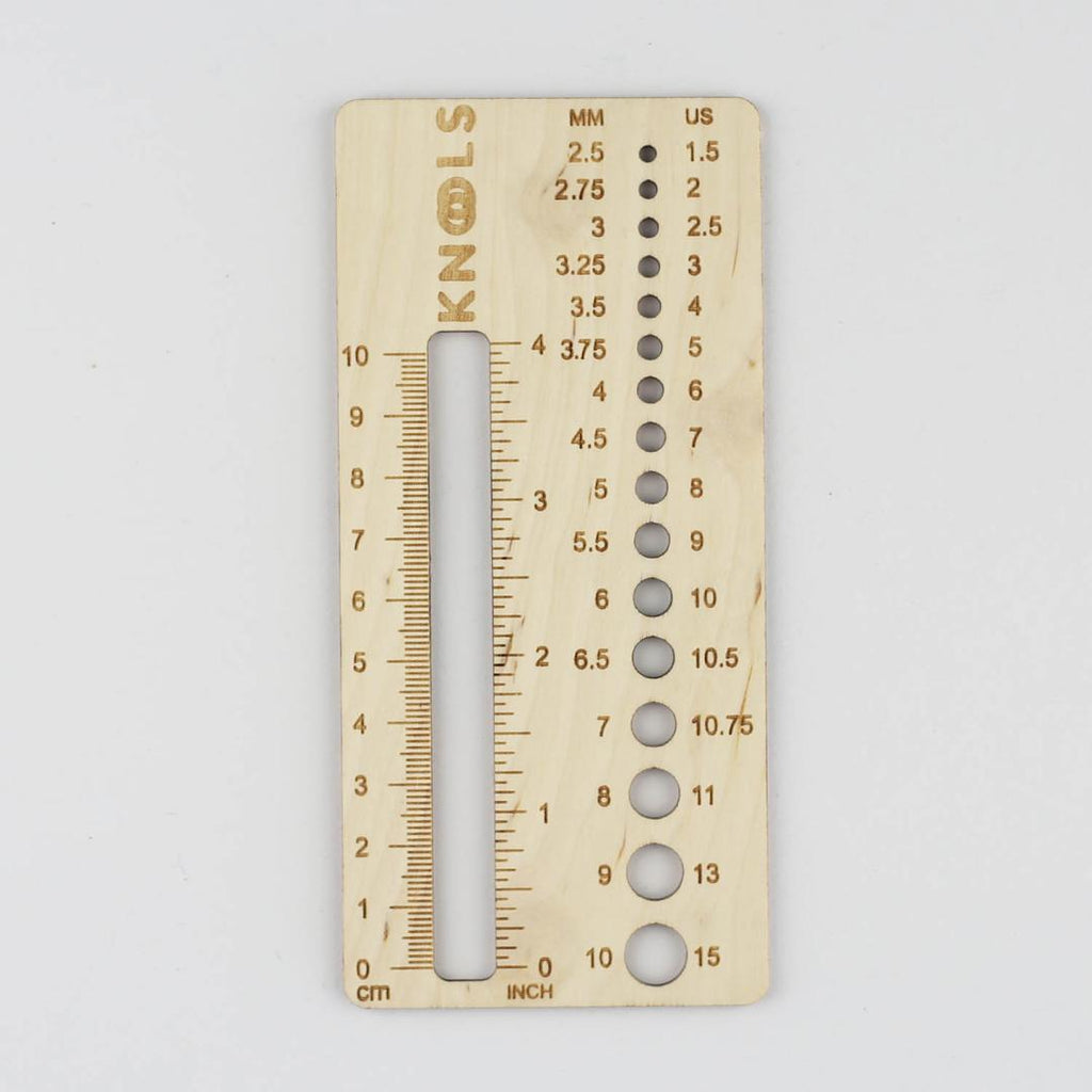 Needle Gauge &amp; Swatch Ruler