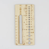 Needle Gauge &amp; Swatch Ruler