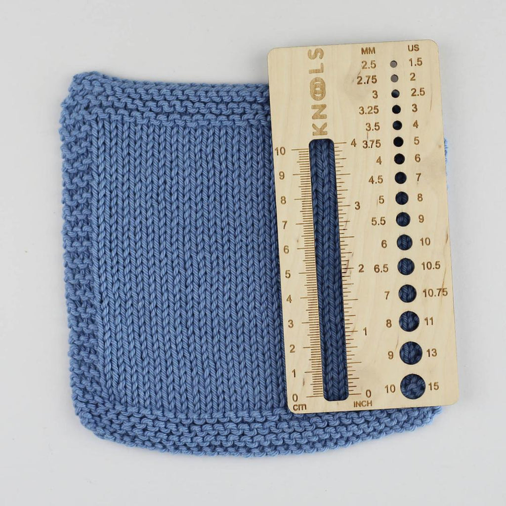 Needle Gauge &amp; Swatch Ruler