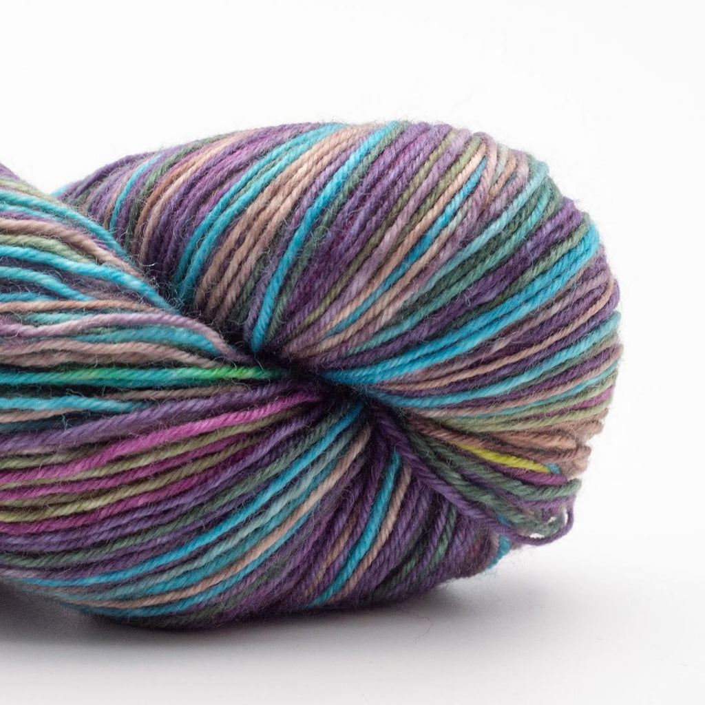 Yarn set Country Idea Colorful striped socks