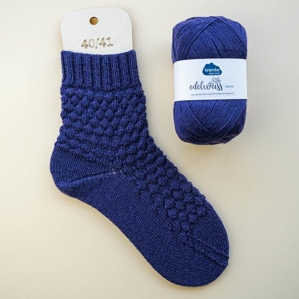 Knitting set blueberry socks
