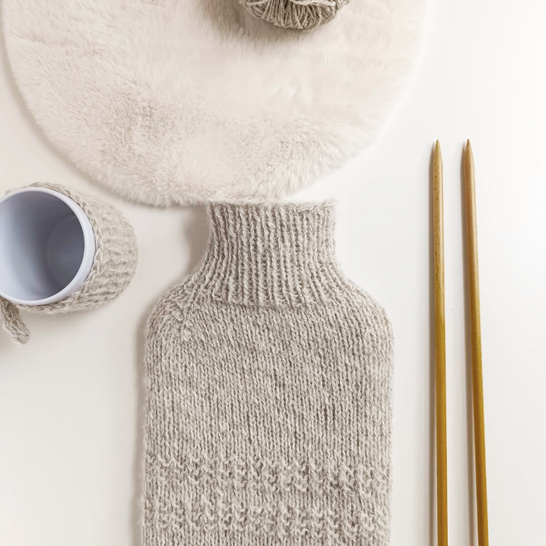 Strickset “Ruhezeit” (Tassen- & Wärmflaschenbezug)