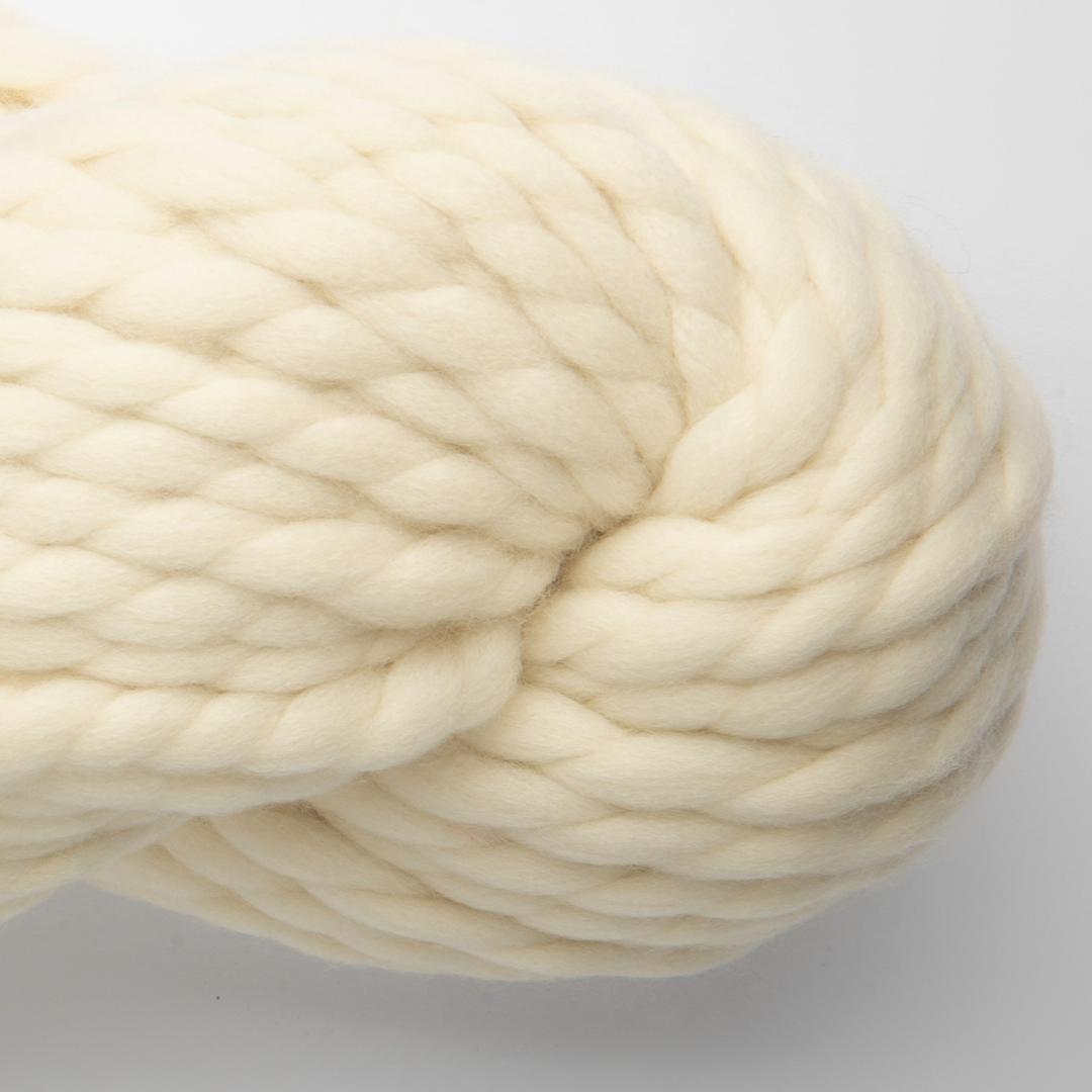 Yana XL Highland Wool 200g