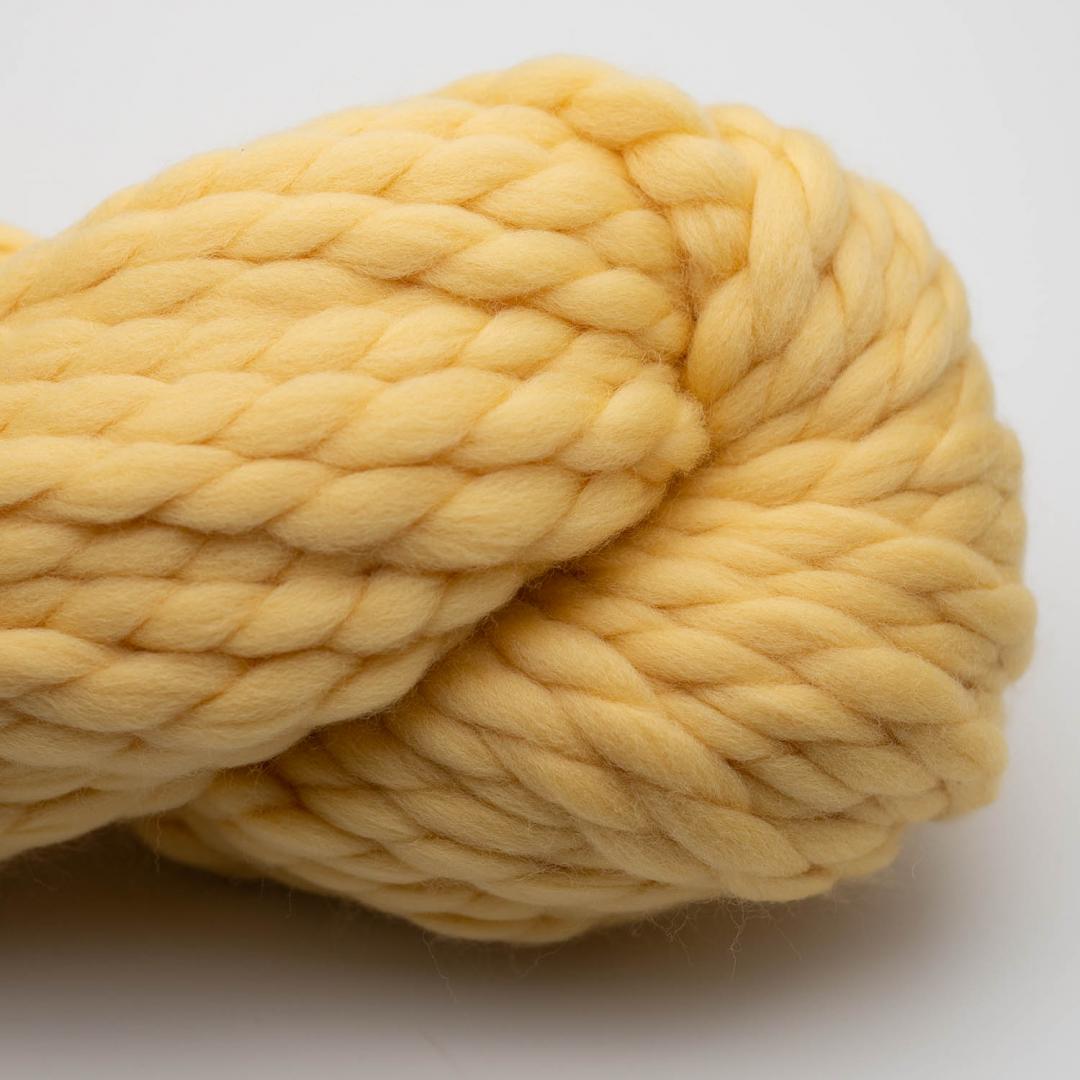 Yana XL Highland Wool 200g