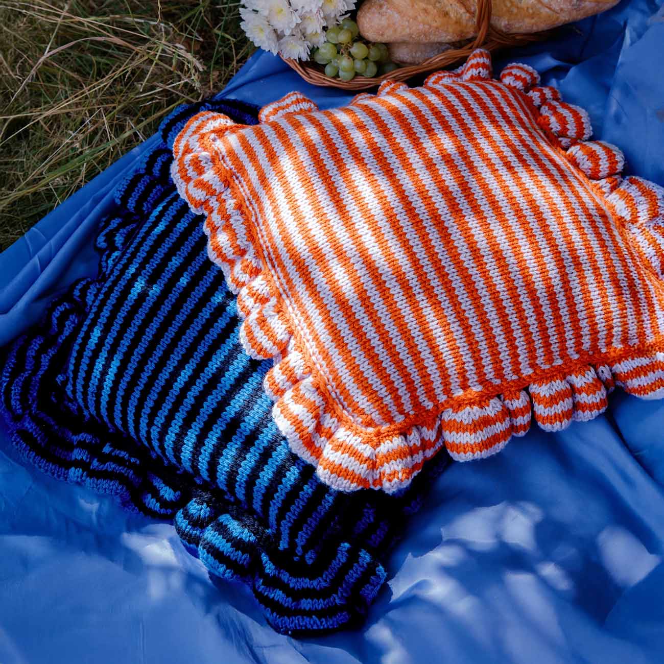 Strickset Gemütlich im Rüschenkissen
