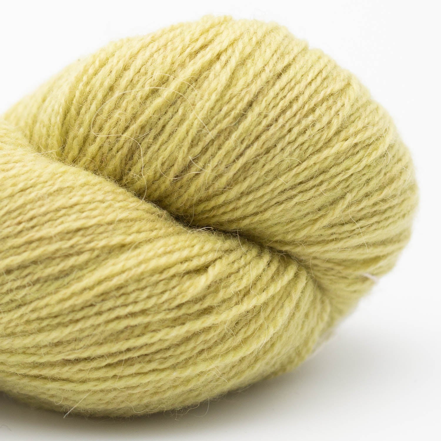 Dry Desert Camel 2-ply LIGHT fingering handgesponnen